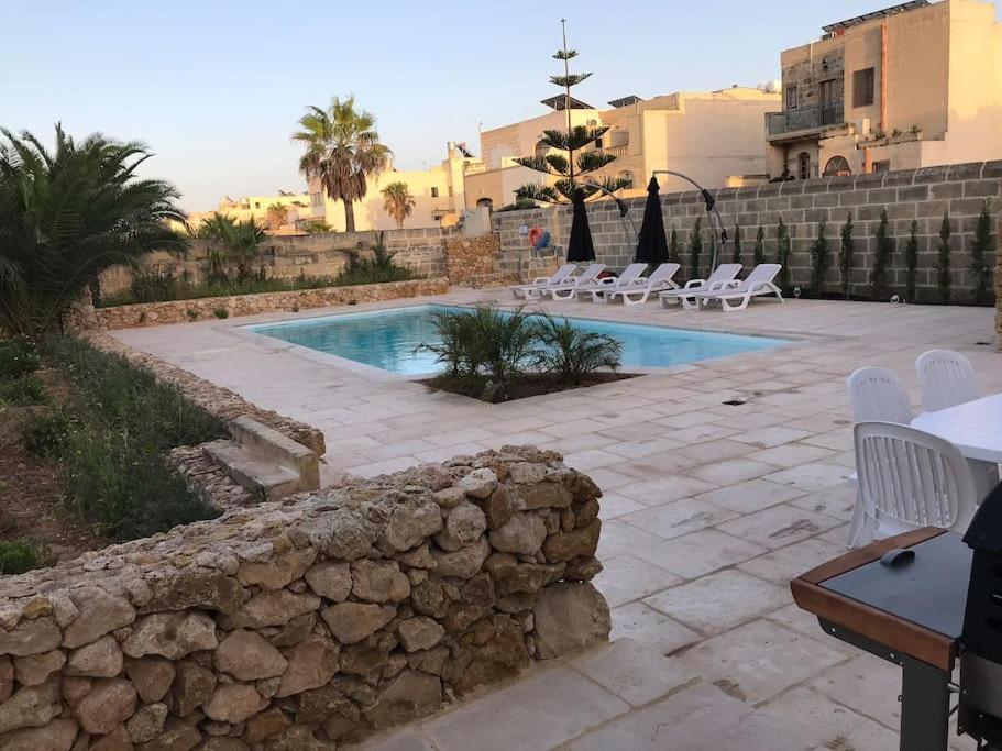 Farmhouse Villa With Large Pool And Garden In Gozo Għarb Exterior foto