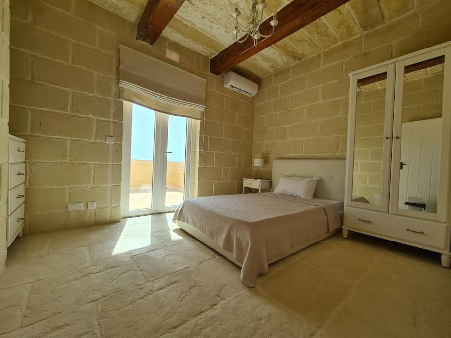 Farmhouse Villa With Large Pool And Garden In Gozo Għarb Exterior foto